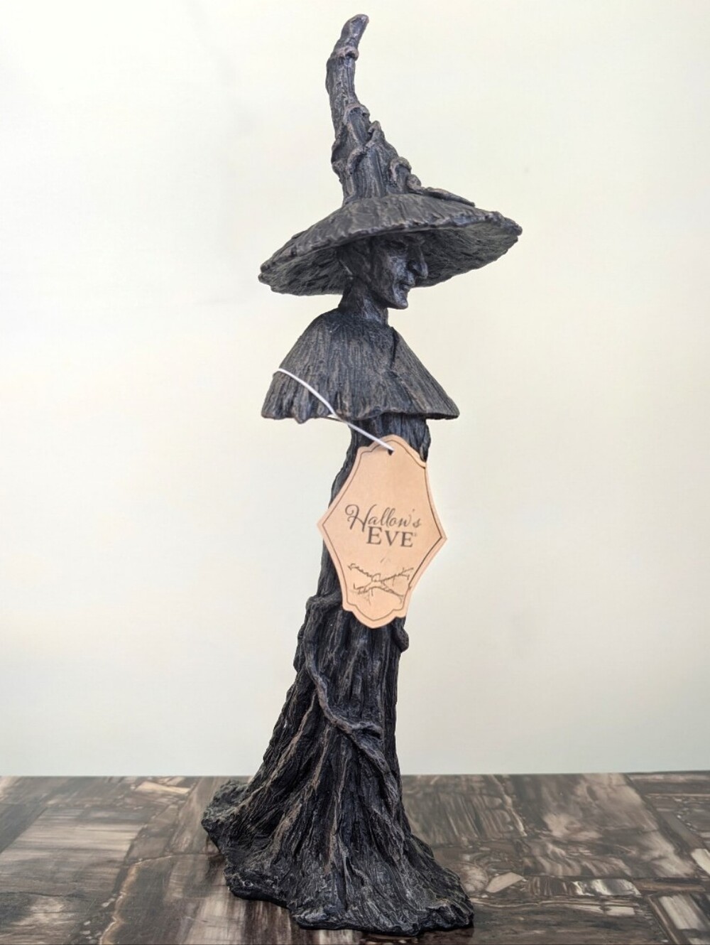 Hallow's Eve Gnarled Tree Bark Witch Figurine, Gothic Halloween Tabletop Decor🧙